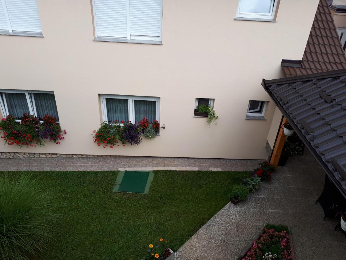 Iris Room & Apartment Slunj Exterior foto