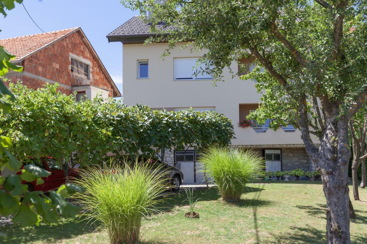 Iris Room & Apartment Slunj Exterior foto